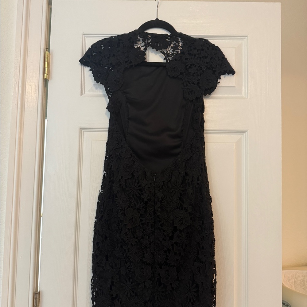 Lulu's backless dress size M - Picture 7 of 9